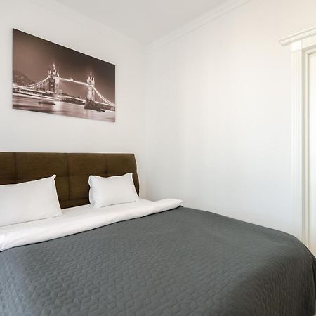 Petrovdom Inn Rc Diplomat Hall -The Smart Hotel Apartment Panoramic City View I Киев Экстерьер фото