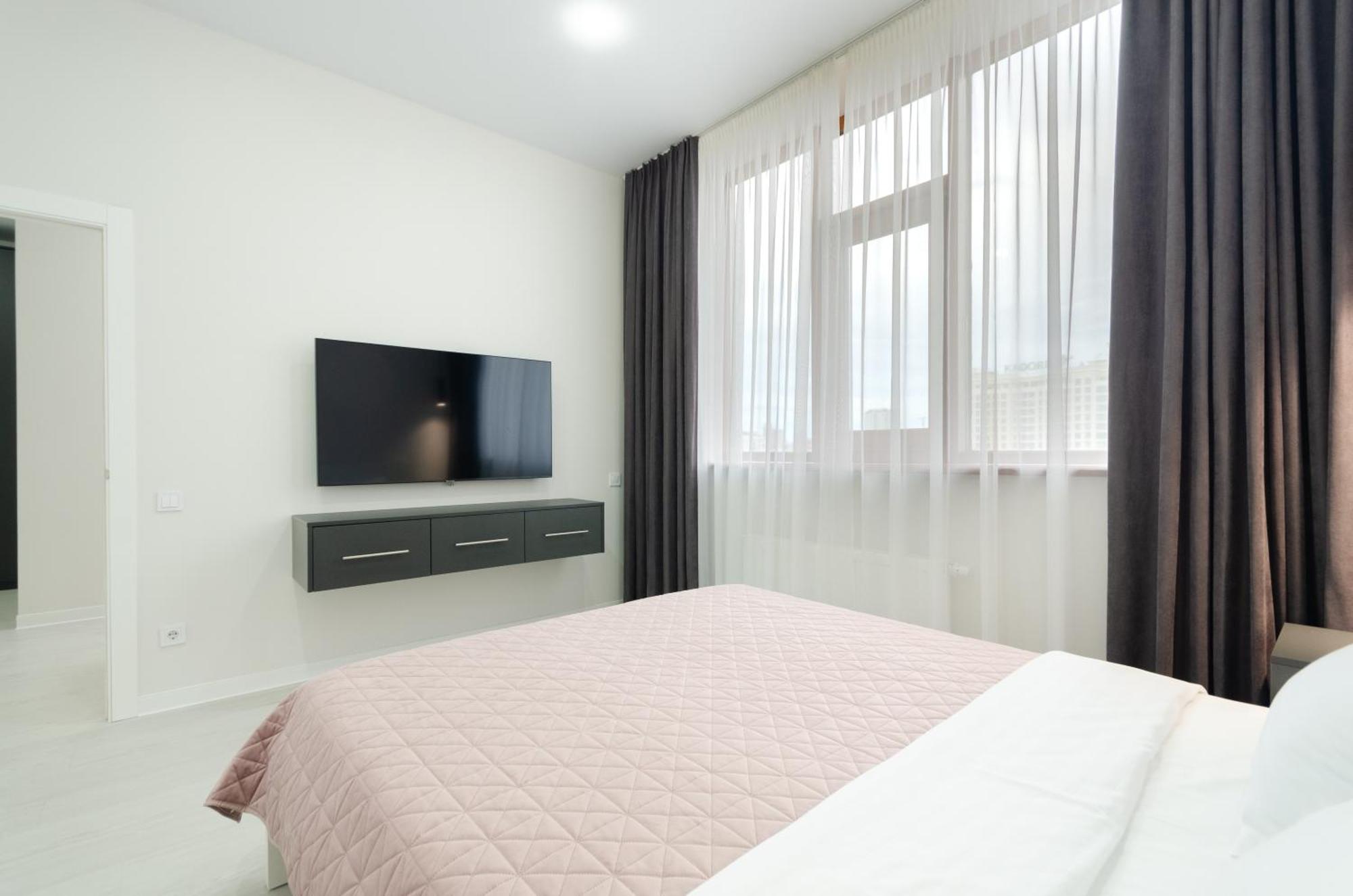 Petrovdom Inn Rc Diplomat Hall -The Smart Hotel Apartment Panoramic City View I Киев Экстерьер фото