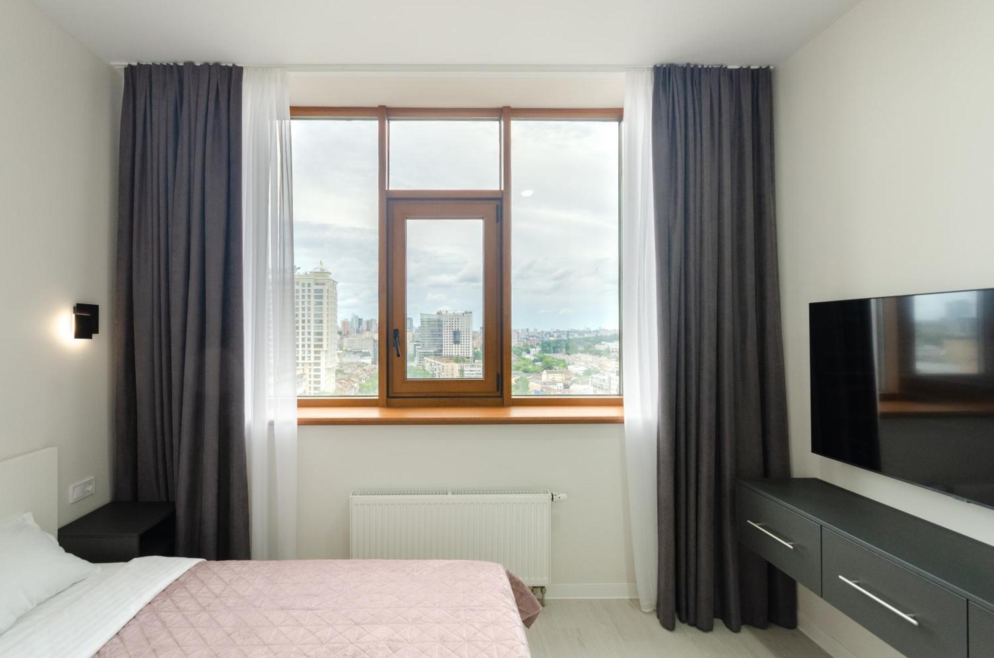 Petrovdom Inn Rc Diplomat Hall -The Smart Hotel Apartment Panoramic City View I Киев Экстерьер фото